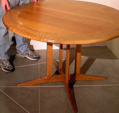 small round dining table